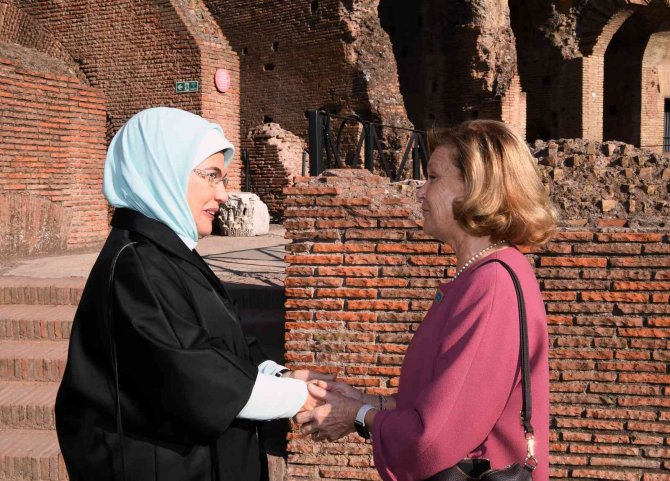 Emine Erdoğan, Roma’da Lider Eşleriyle Tarihi Kolezyum Ve Giardino All’i̇taliana’yı Gezdi