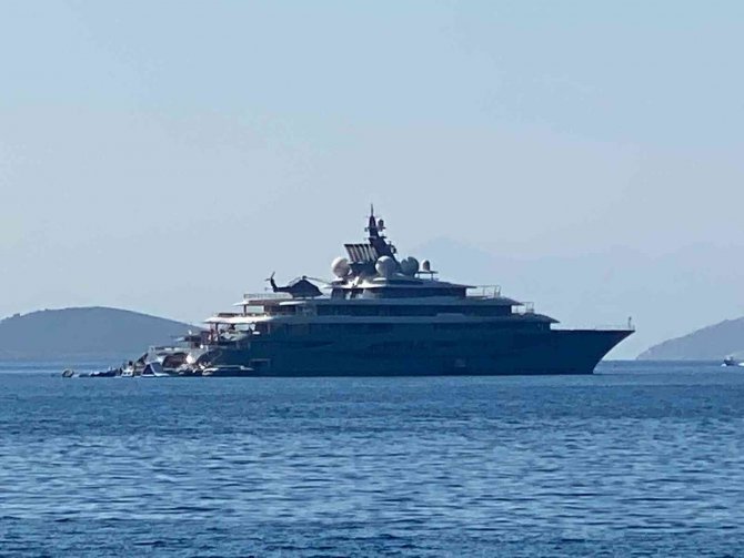 Jeff Bezos Bodrum’dan Ayrılmıyor