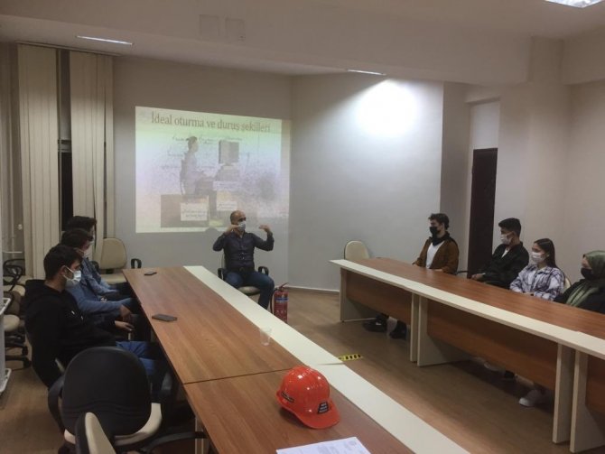 Stajyer Öğrencilere Temel İş Sağlığı Eğitimi Verildi