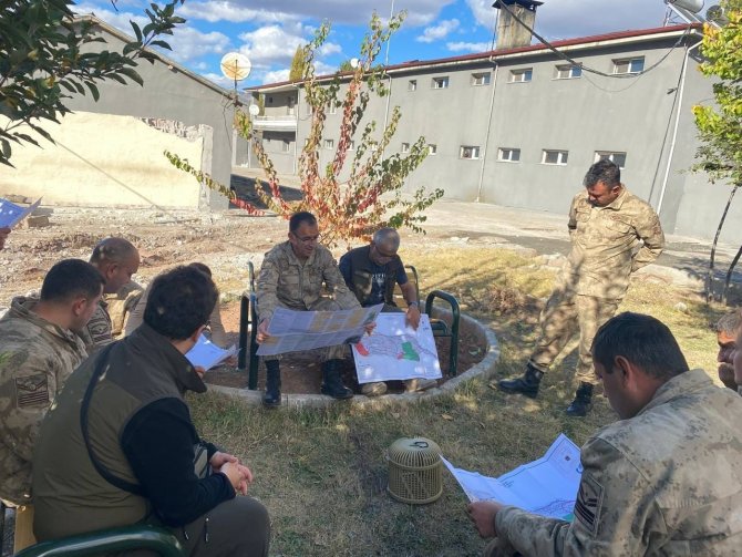 Jandarma Personellerine Biyokaçakçılık Ve Biyoçeşitlilik Eğitimi