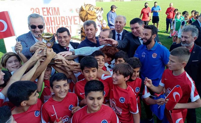 29 Ekim Cumhuriyet Kupası’nda Kaybeden Olmadı