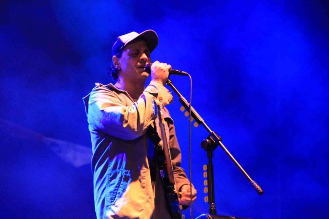 Konseri Rahat İzleyebilmek İçin Canlarını Hiçe Saydılar