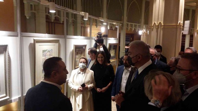 Bakan Mehmet Nuri Ersoy, Beyoğlu Kültür Yolu’nu Gezdi
