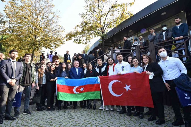 Tbmm Başkanı Şentop, Bursa’daki Misafir Öğrencilerle Buluştu.