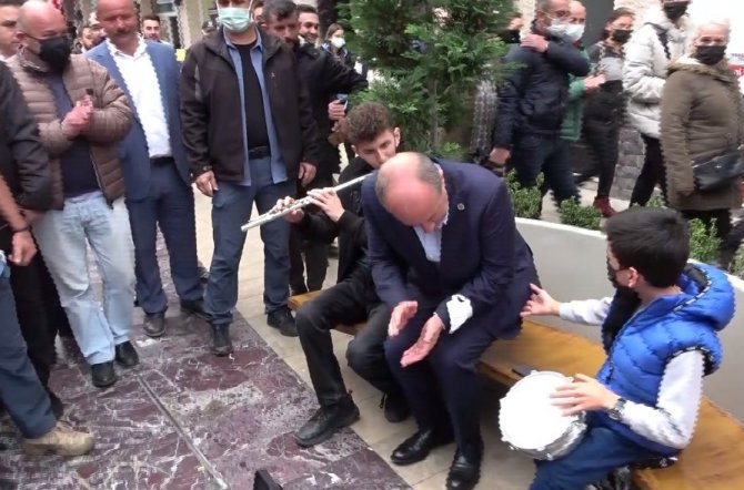 Muharrem İ̇nce’yi Islatan Şaşkınlık