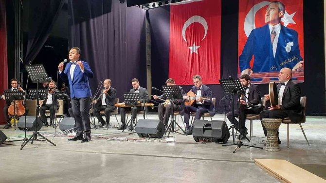 Nazilli’de 29 Ekim Cumhuriyet Bayramı Konseri Düzenlendi