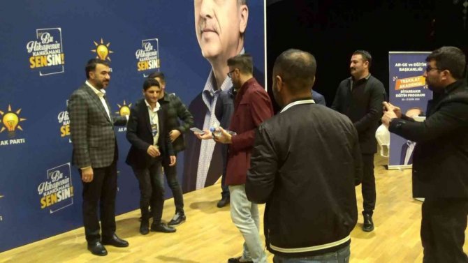 Ak Parti Adana Milletvekili Ve Diyarbakır İ̇l Koordinatörü Erdinç, Eğitimi Değerlendirdi