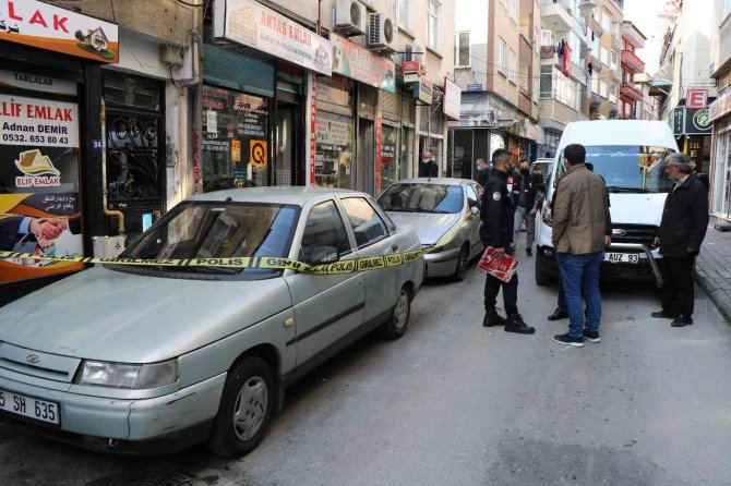 Ambulans Sesini Duyunca Bıçaklayan Da Bıçaklanan Da Kaçtı