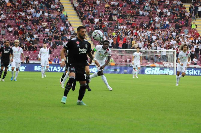 Spor Toto Süper Lig: Hatayspor: 1 - Beşiktaş: 0 (Maç Devam Ediyor)