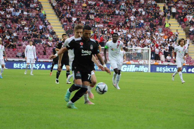 Spor Toto Süper Lig: Hatayspor: 1 - Beşiktaş: 0 (Maç Devam Ediyor)