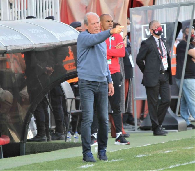 Spor Toto Süper Lig: Altay: 1 - Dg Sivasspor: 1 (İ̇lk Yarı)