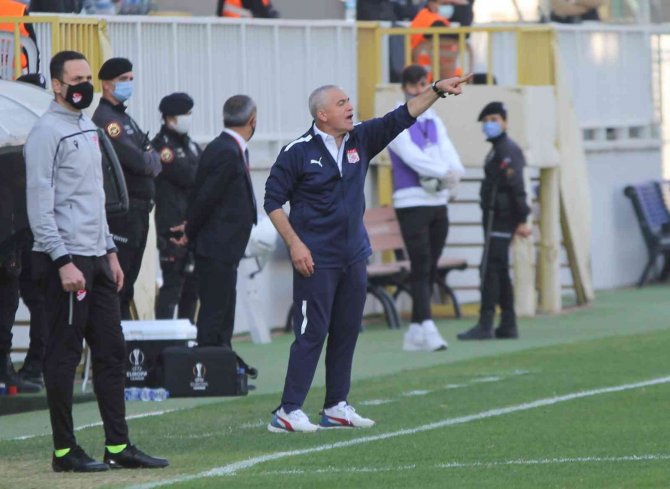 Spor Toto Süper Lig: Altay: 1 - Dg Sivasspor: 1 (İ̇lk Yarı)