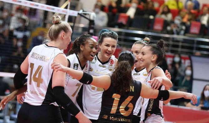 Vakıfbank, Nilüfer Belediyespor’a Set Vermedi
