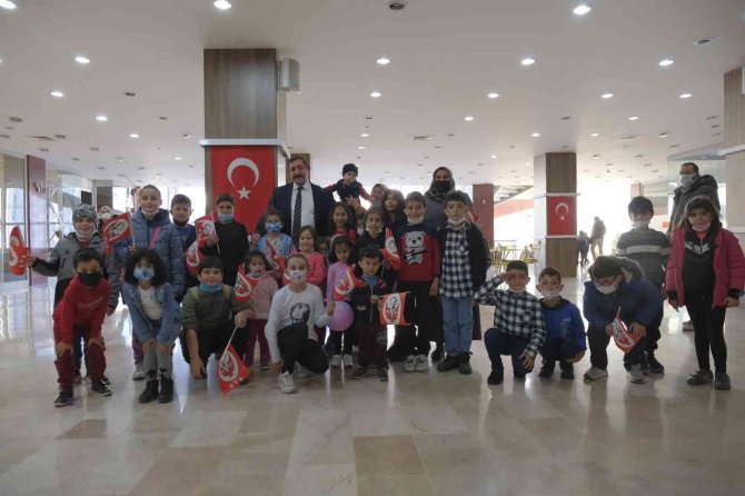 Çocuklar, İ̇stanbul Muhafızları Animasyon Filmini İzledi