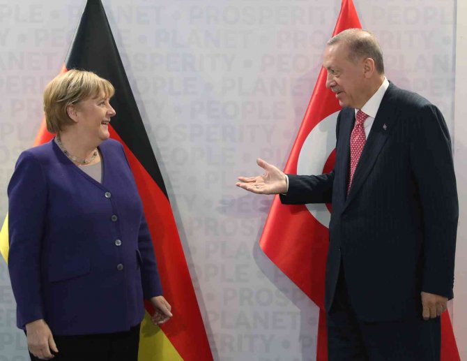 Cumhurbaşkanı Erdoğan, Almanya Başbakanı Merkel İle Görüştü