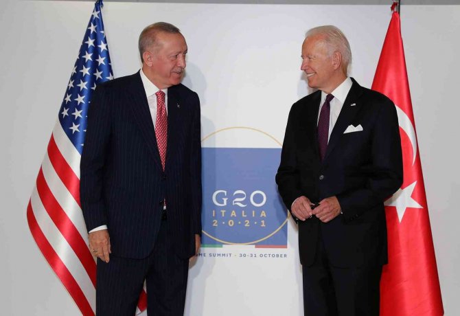 Cumhurbaşkanı Recep Tayyip Erdoğan’ın İ̇talya’nın Başkenti Roma’da Düzenlenen G20 Liderler Zirvesi Kapsamında Abd Başkanı Joe Biden İle Görüşmesi Başladı.