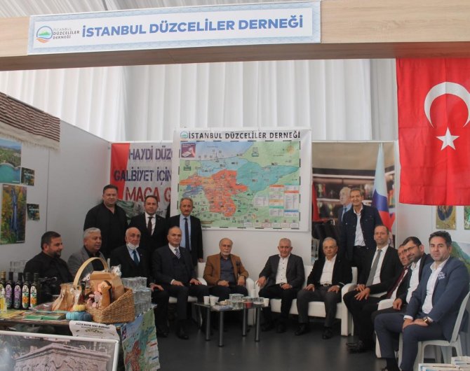 Başkan Özlü, Düzce Standını Ziyaret Etti