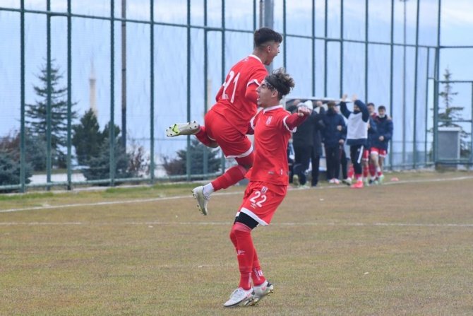 Tff U19 Gelişim Ligi: Bb Erzurumspor: 4 - Balıkesirspor: 2