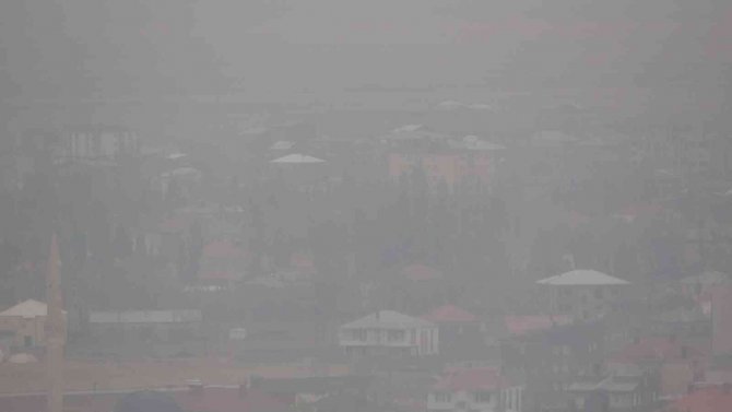 Yüksekova’da Yoğun Sis
