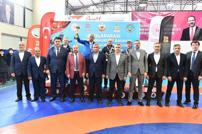 Havran’da Turnuva Kıran Kırana Geçti