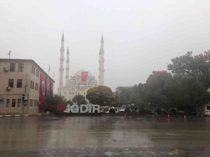 Iğdır’da Yağmur Etkili Oluyor