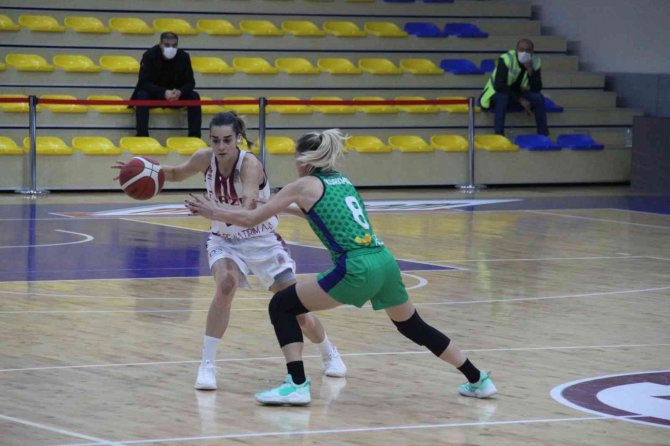 Kadınlar Basketbol Süper Ligi: Elazığ İ̇l Özel İ̇dare: 83 - Uy İ̇zmit Belediyespor: 90
