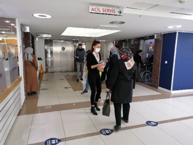 Meme Kanserine ‘Pembe Yaka Kurdelesi’ Farkındalığı