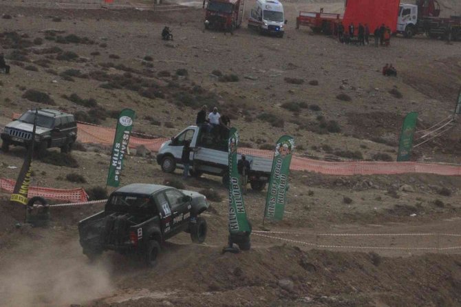 Kilis’te Off-road Yarışları Nefes Kesti