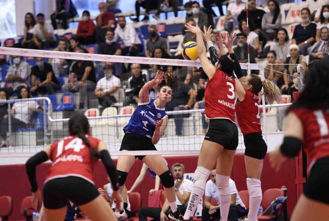 Muratpaşa’nın Sultanları Galibiyet Serisini 4’e Çıkardı