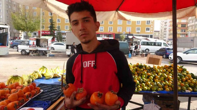 Yaş Hurma Tezgahlardaki Yerini Aldı