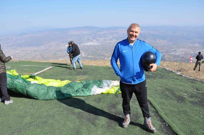 Yamaç Paraşütü Pilotları Kestane Dağı’nda Buluştu