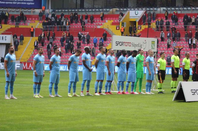 Spor Toto Süper Lig: Kayserispor: 0 - Fatih Karagümrük: 1 (Maç Devam Ediyor)