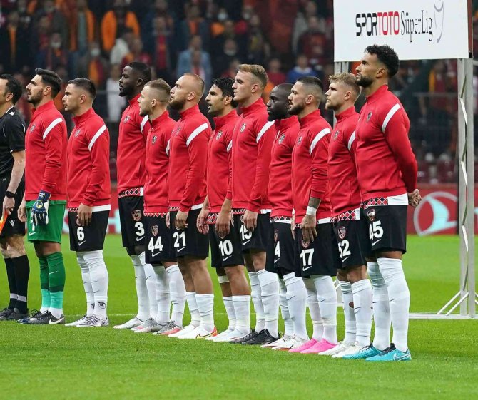 Spot Toto Süper Lig: Galatasaray: 0 - Gaziantep Fk: 0 (Maç Devam Ediyor)