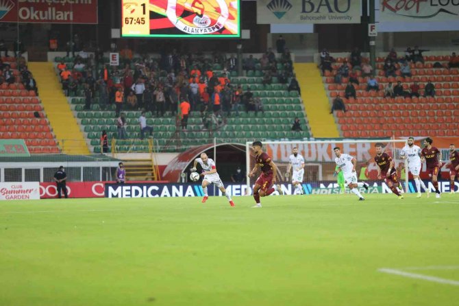 Süper Lig: Aytemiz Alanyaspor: 2 - Göztepe: 2 (Maç Sonucu)