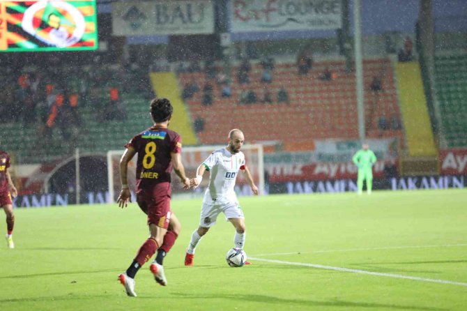 Süper Lig: Aytemiz Alanyaspor: 2 - Göztepe: 2 (Maç Sonucu)