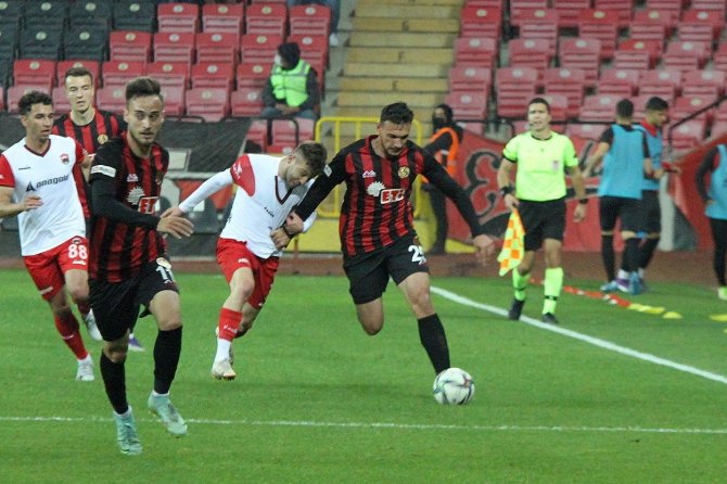 Tff 2. Lig: Eskişehirspor: 1 - 24 Erzincanspor: 0