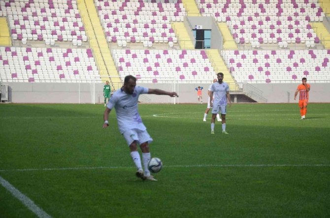 Tff 3. Lig: 52 Orduspor Fk: 1 - İ̇skenderunspor: 3
