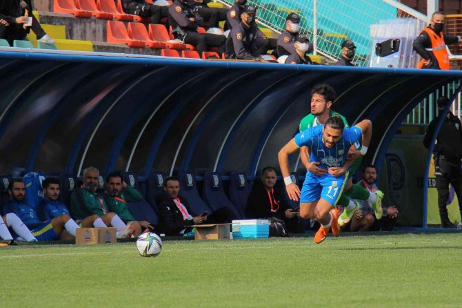 Tff 3. Lig: Belediye Derincespor: 6 - Ceyhan Spor: 0