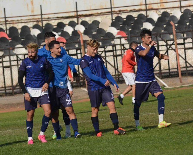Yunusemre Belediyespor Lige Galibiyetle Başladı