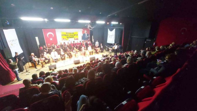 Zeytin İçin Türküler Söylediler