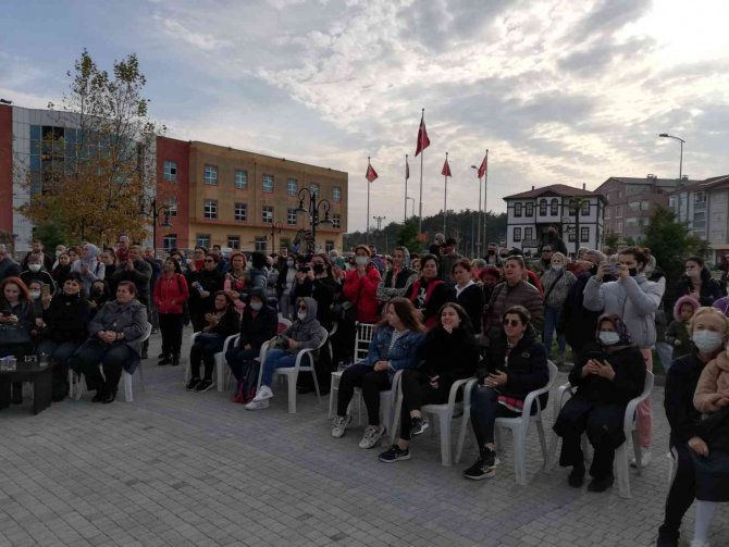 Grup Maske Coşturdu