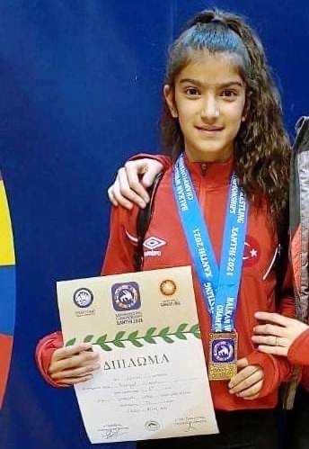 Ağrılı Güreşçi Birgül Şimşek Balkan Şampiyonu Oldu