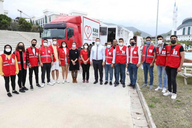 Rektör Kalan’dan Kan Bağışı Çağrısı