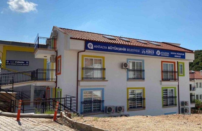 Büyükşehir Kaş Kreşi Açıldı