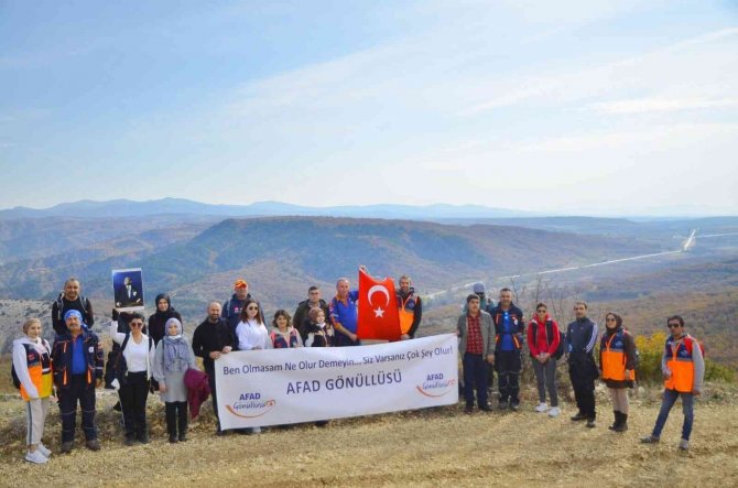 Afad Gönüllüleri Doğa Yürüyüşünde Buluştu