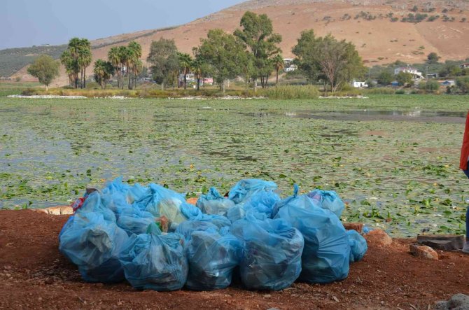 200 Kişilik Ekip Gölbaşı Gölü Çevresini Temizledi