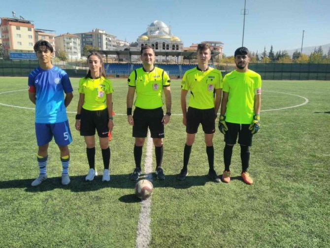 Malatya U18 Gençler Ligi Çekişmeli Geçiyor