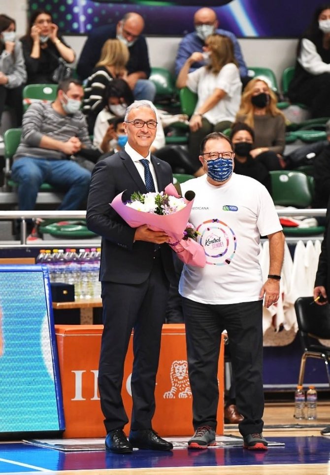 Medicana Meme Kanserine Dikkat Çekti