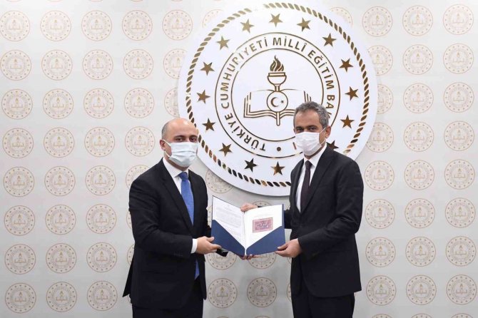 Bakan Özer, Azerbaycanlı Mevkidaşı Amrullayev İle Görüştü