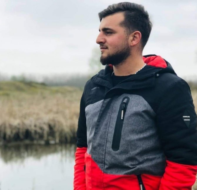 Kazada Yaralanan 20 Yaşındaki Genç Hayatını Kaybetti